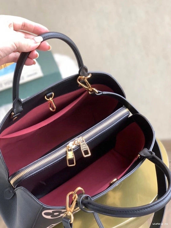 WIS MM MONTAIGNE LOUIS VUITTON 0812